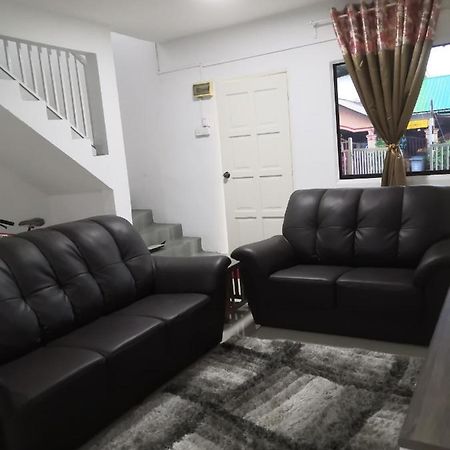 Abah 2 Room Homestay Пасир Гуданг Екстериор снимка