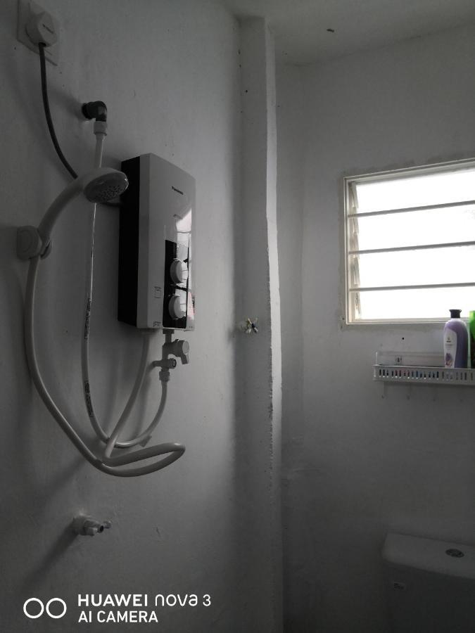 Abah 2 Room Homestay Пасир Гуданг Екстериор снимка