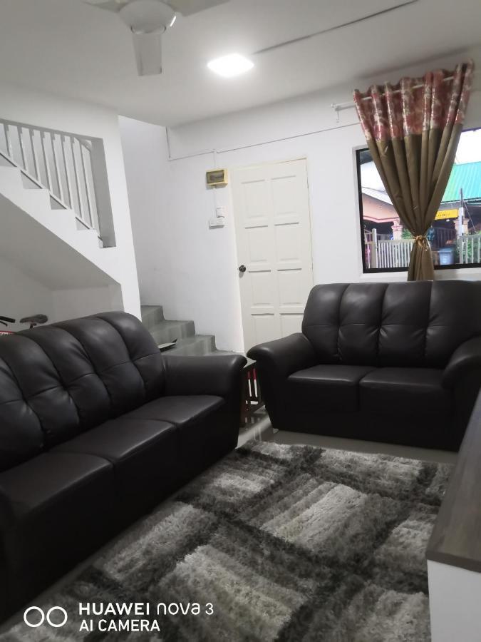 Abah 2 Room Homestay Пасир Гуданг Екстериор снимка